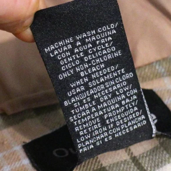 OUTEREDGE, TAN PUFFER VEST, SIZE SMALL - Picture 5 of 7